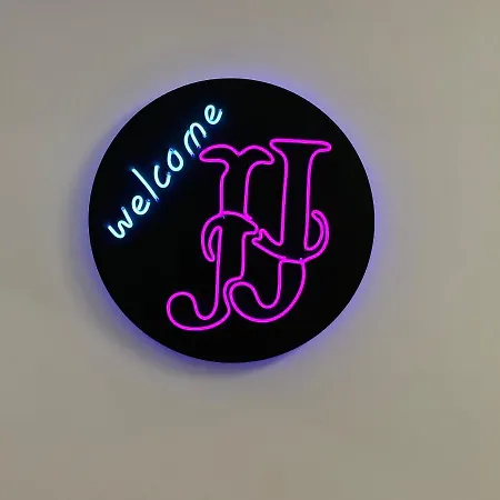Jj Luxury Center アパート *